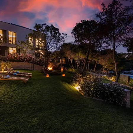 Delightful Hera 5 Bedrooms Breathtaking Views Of The Adriatic Sea Private Cinema Outdoor Heated Infinity Pool Villa *